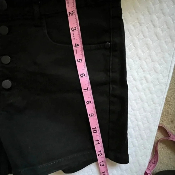 Abound Black Jean Shorts- Size 31 - Picture 3 of 3